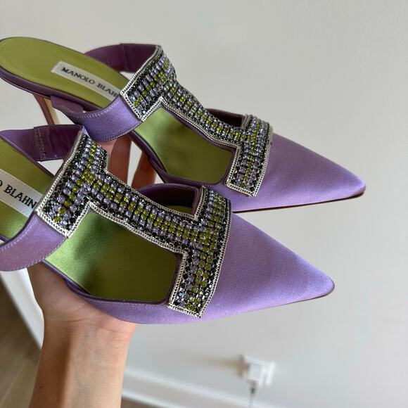 Manolo Blahnik Satin Crystal Embellished T-Strap Heels Sandals Purple 40 - Picture 8 of 8